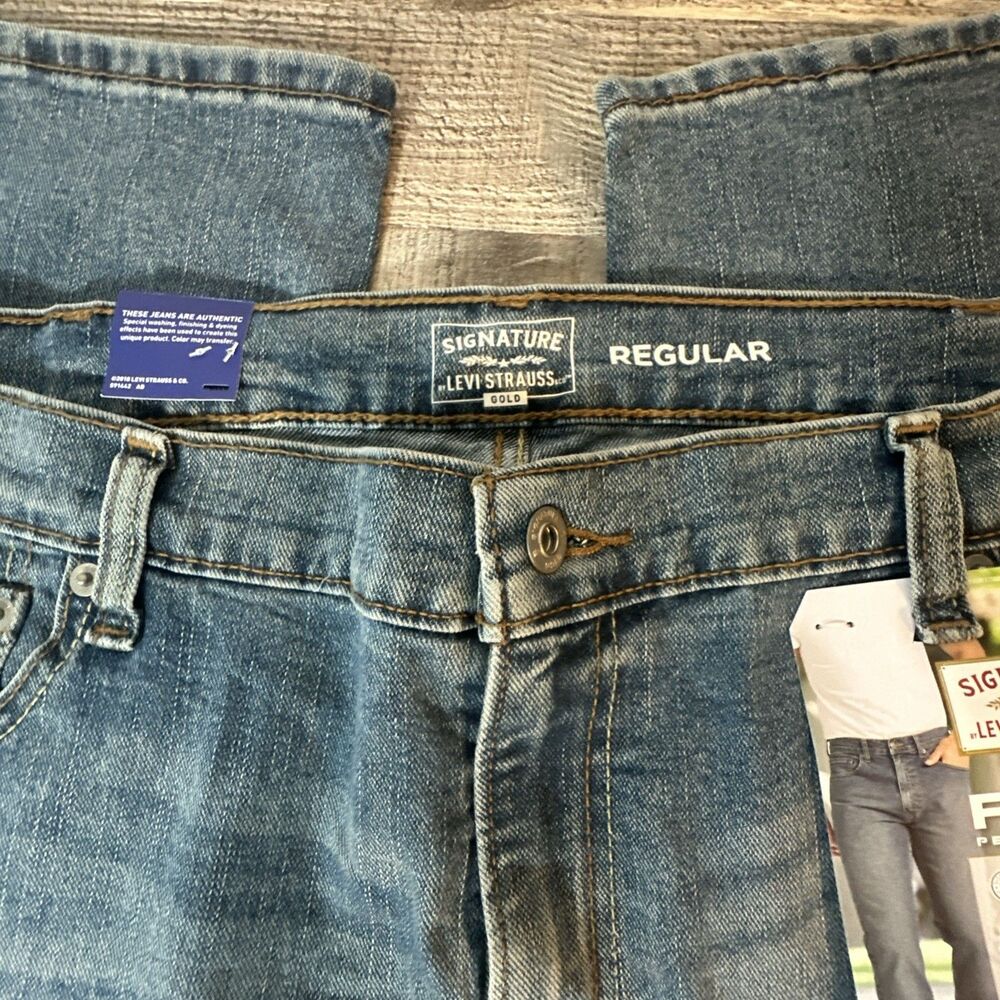 Signature Levi Strauss Gold Flex Performance Jeans Men’s 42X30 Reg Straight Leg - Picture 9 of 16